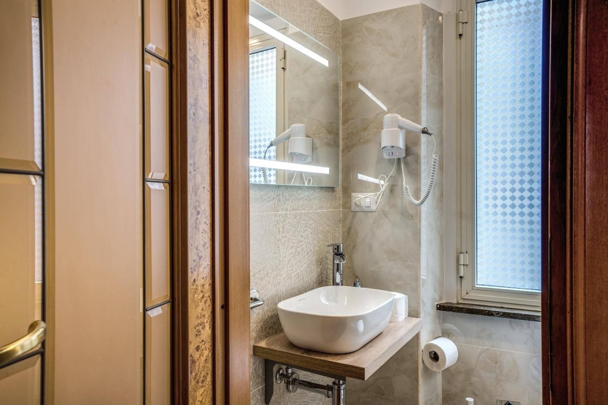 Fontana Di Trevi Charming Apartment Rome Luaran gambar